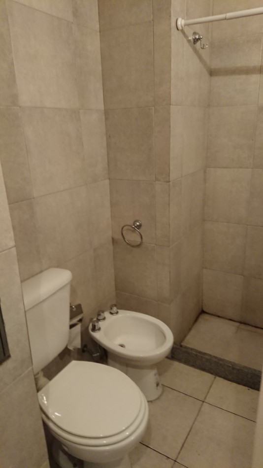 MONOAMBIENTE EXTERNO CON BALCON