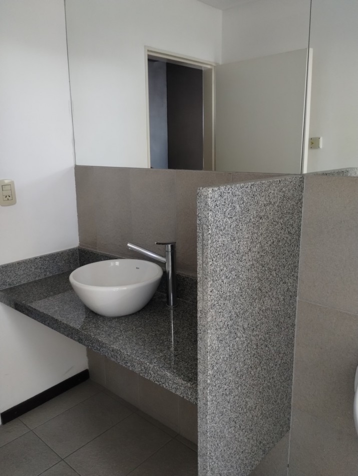 DEPARTAMENTO DE 1 DORMITORIO CON COCHERA