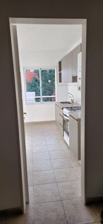 DEPARTAMENTO DE 2 DORMITORIOS EXTERNO CON BALCON