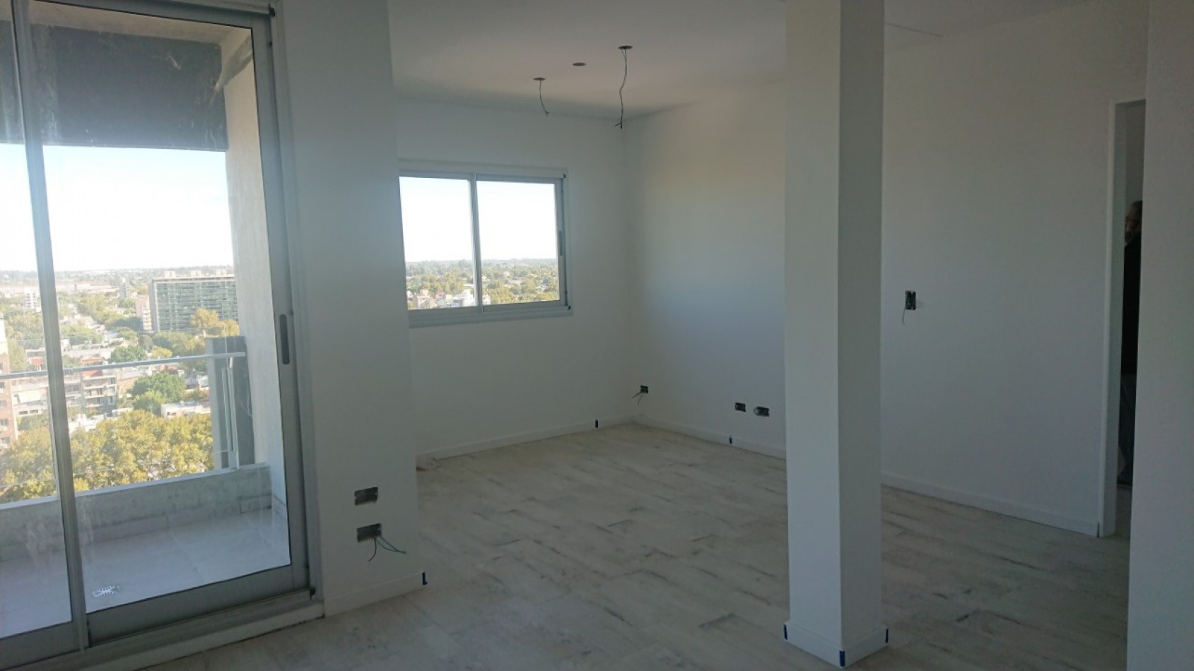 SEMIPISO DE 2 DORMITOIROS A ESTRENAR. POSESION INMEDIATA. EXCELENTE CONSTRUCCION