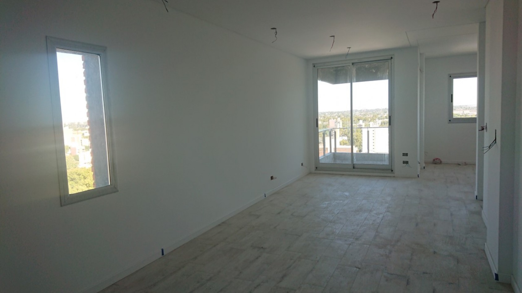 SEMIPISO DE 2 DORMITOIROS A ESTRENAR. POSESION INMEDIATA. EXCELENTE CONSTRUCCION