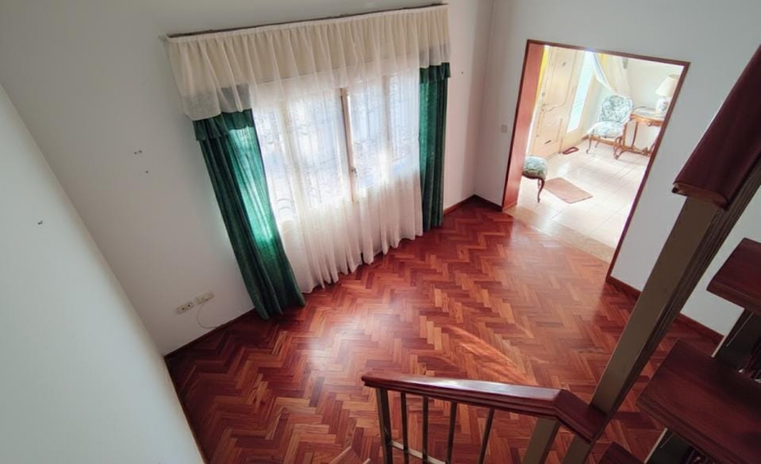 CASA DE 2 DORMITORIOS CON PATIO Y TERRAZA EN ECHESORTU