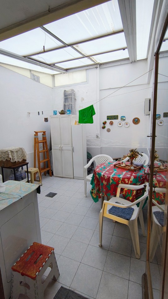 CASA DE 2 DORMITORIOS CON PATIO Y TERRAZA EN ECHESORTU