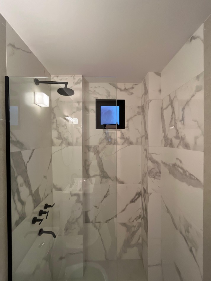 DEPARTAMENTODE 3 DORMITORIOS CENTRICO CON COCHERA