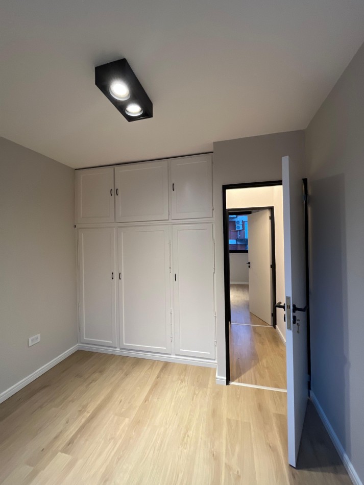 DEPARTAMENTODE 3 DORMITORIOS CENTRICO CON COCHERA